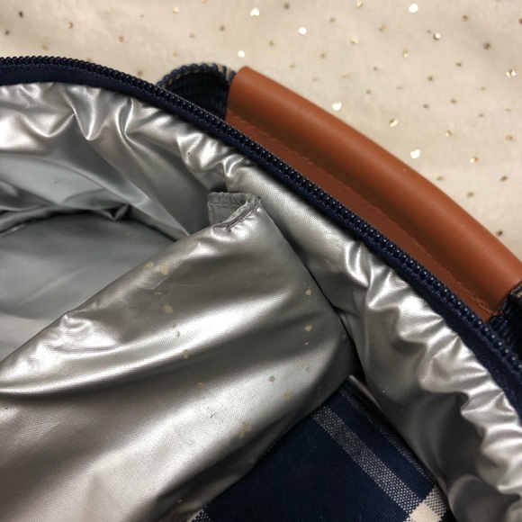 BROOKSTONE Wine Insulated Caddy in Blue Plaid - Picture 5 of 8